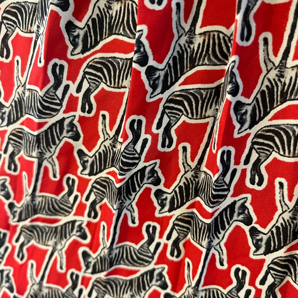 Zara Woman Pleated Mini Skirt with Zebras Red Size Large - Picture 2 of 3